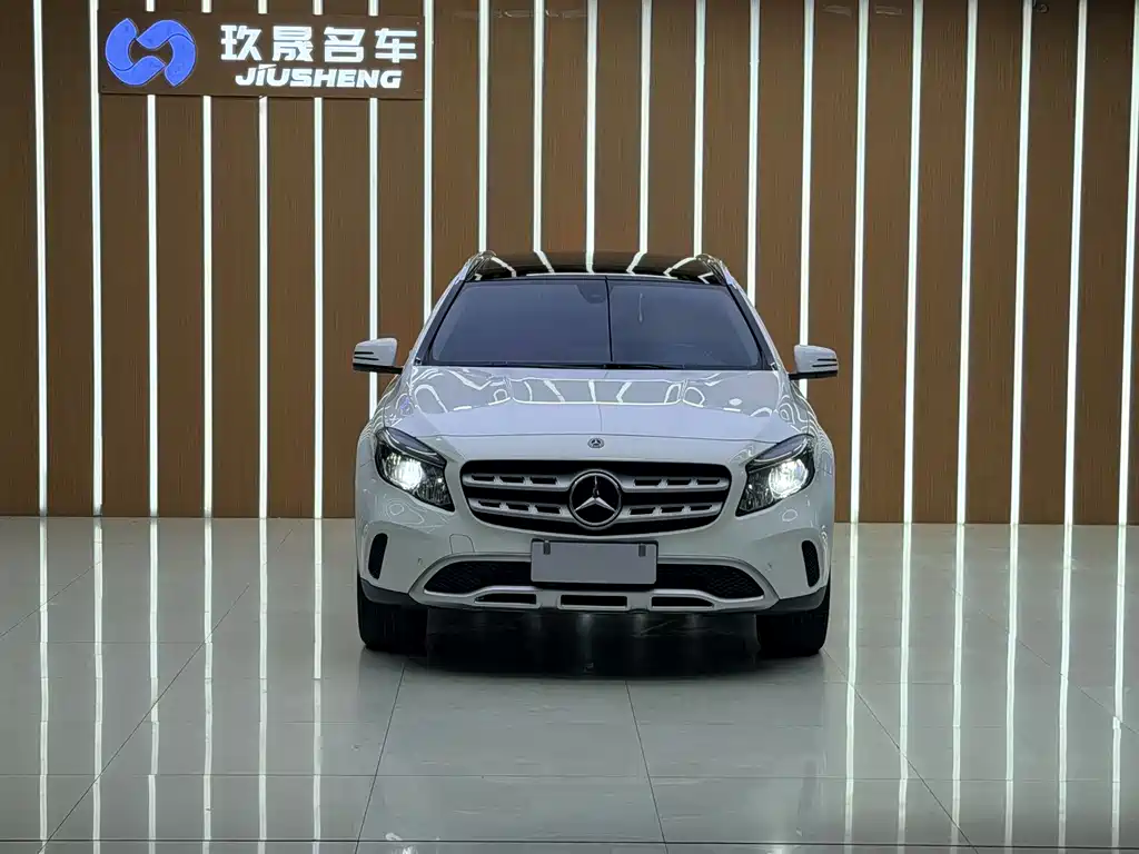 Mercedes-Benz GLA 2018 — фото 2