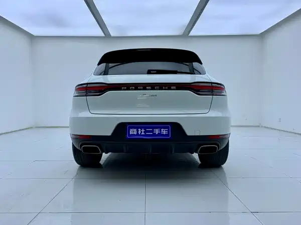Porsche Macan 2021