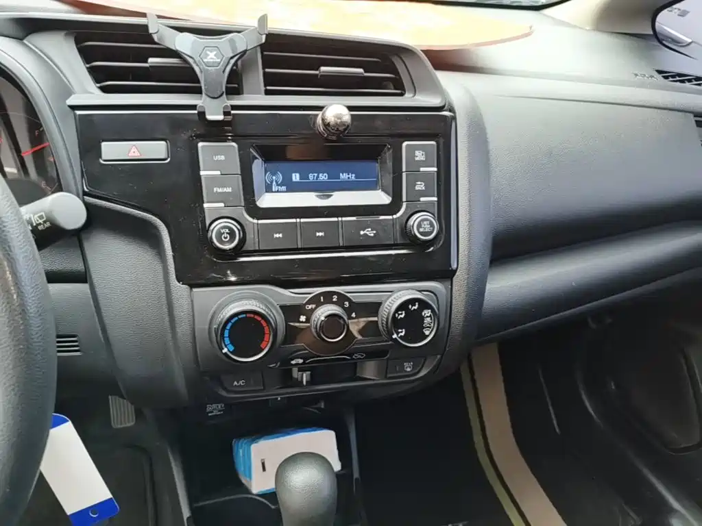 Honda Fit 2018 — фото 13
