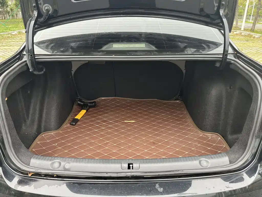 Volkswagen Lavida 2016 — фото 11