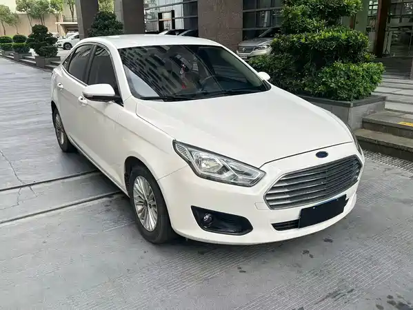 Ford Escort 2016