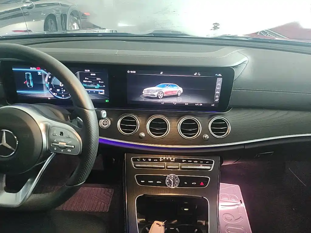 Mercedes-Benz E-Class 2020 — фото 13