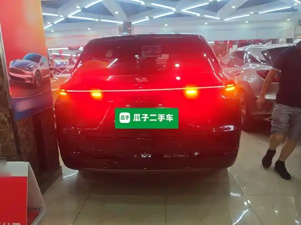 Li Auto L7 2024