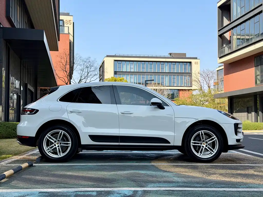 Porsche Macan 2020 — фото 3
