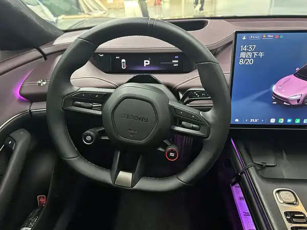 Xiaomi SU7 2024