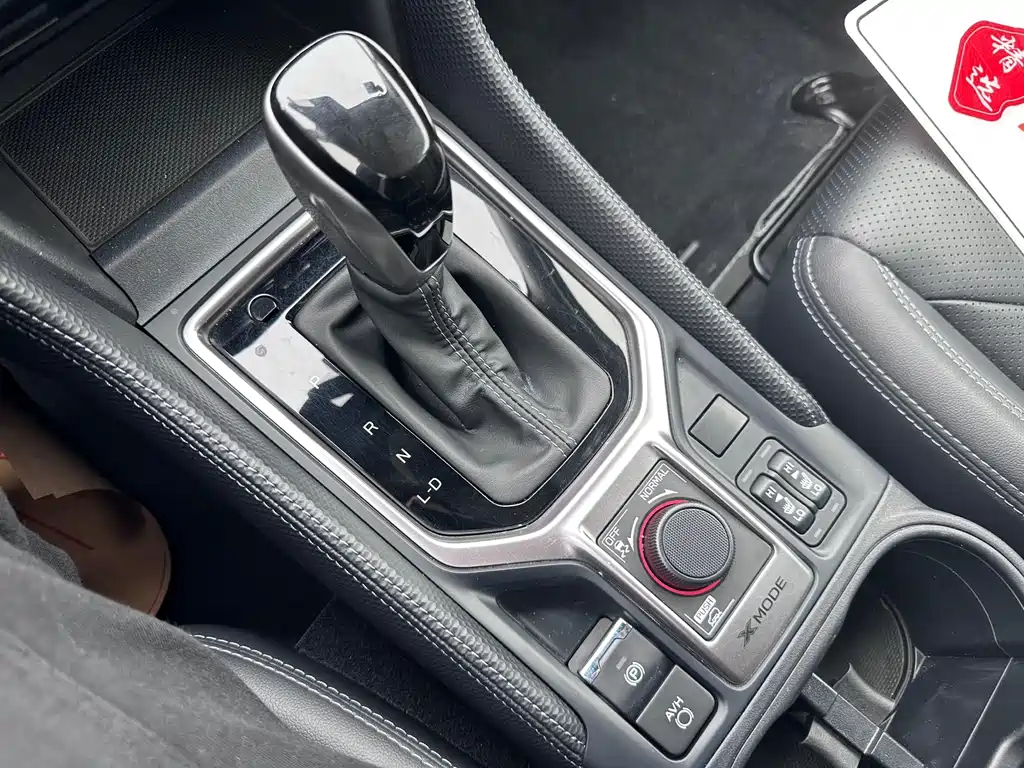 Subaru Forester 2022 — фото 16