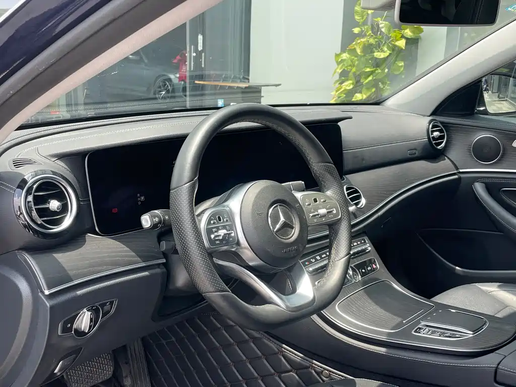 Mercedes-Benz E-Class 2020