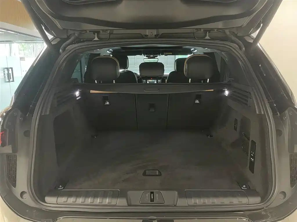 Land Rover Range Rover Sport 2023 — фото 30