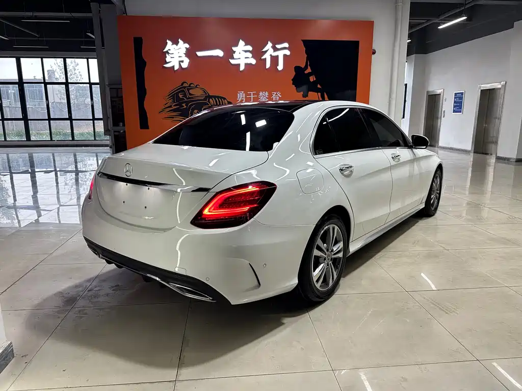 Mercedes-Benz C-Class 2021 — фото 3