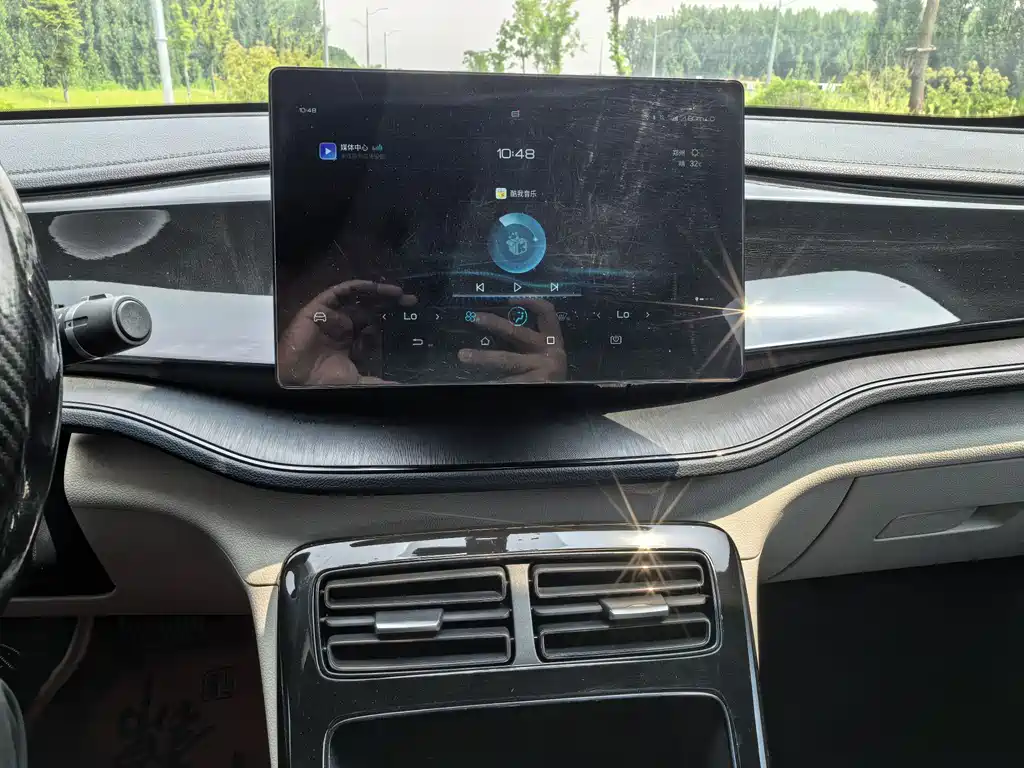 BYD Qin PLUS 2022 — фото 10