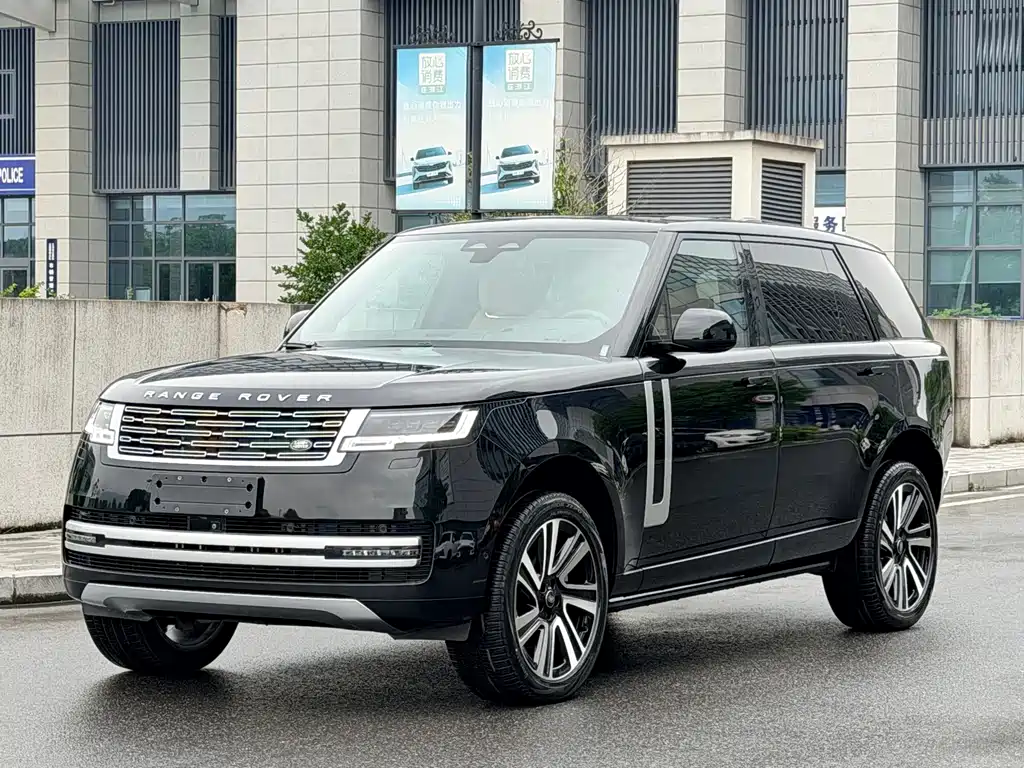 Land Rover Range Rover 2024 — фото 1