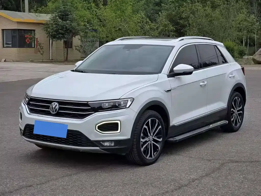 Volkswagen T-Roc 2020 — фото 1