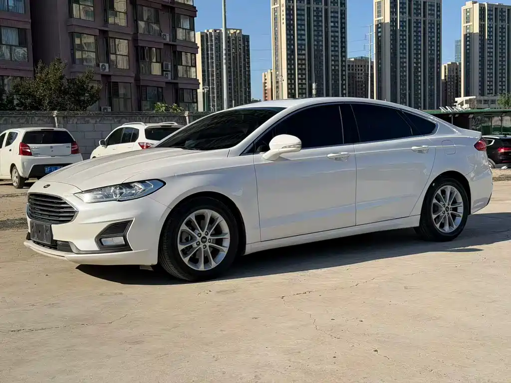 Ford Mondeo 2019 — фото 2