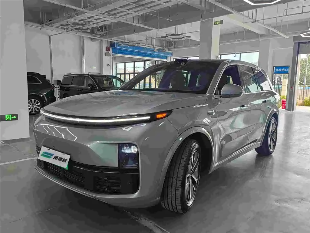 Li Auto Li L8 2024