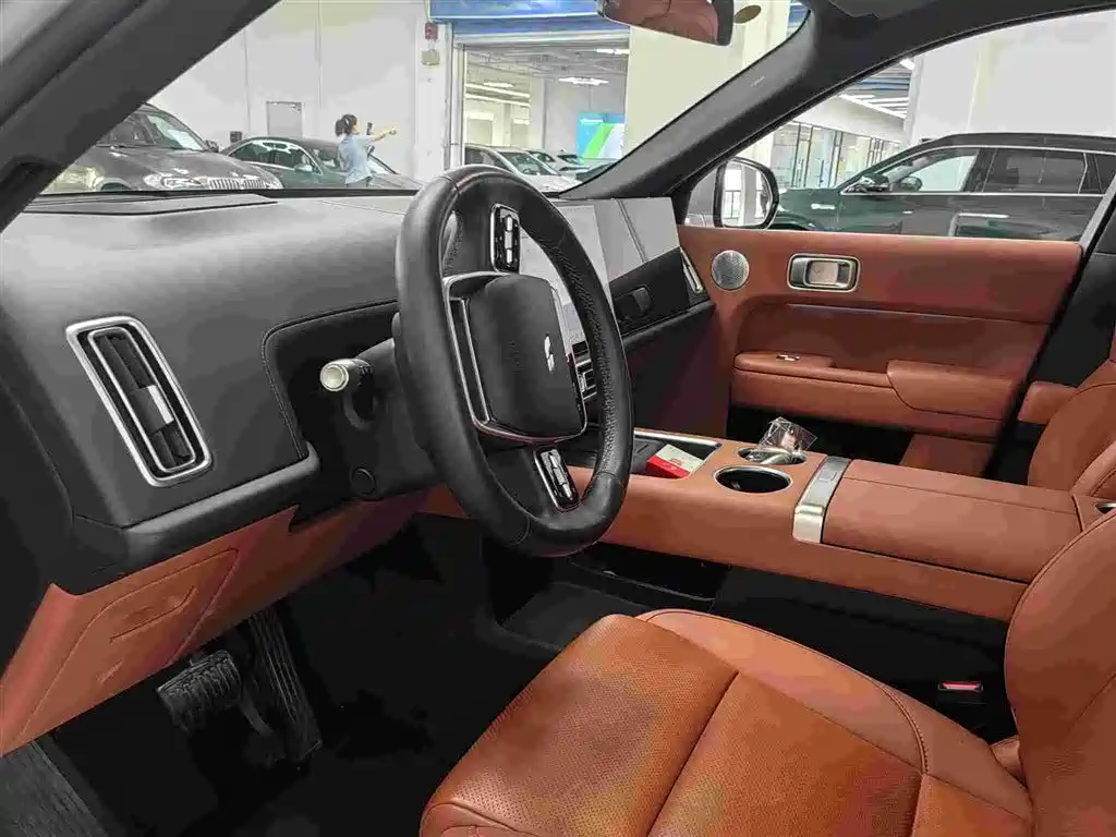 Li Auto Li L8 2024