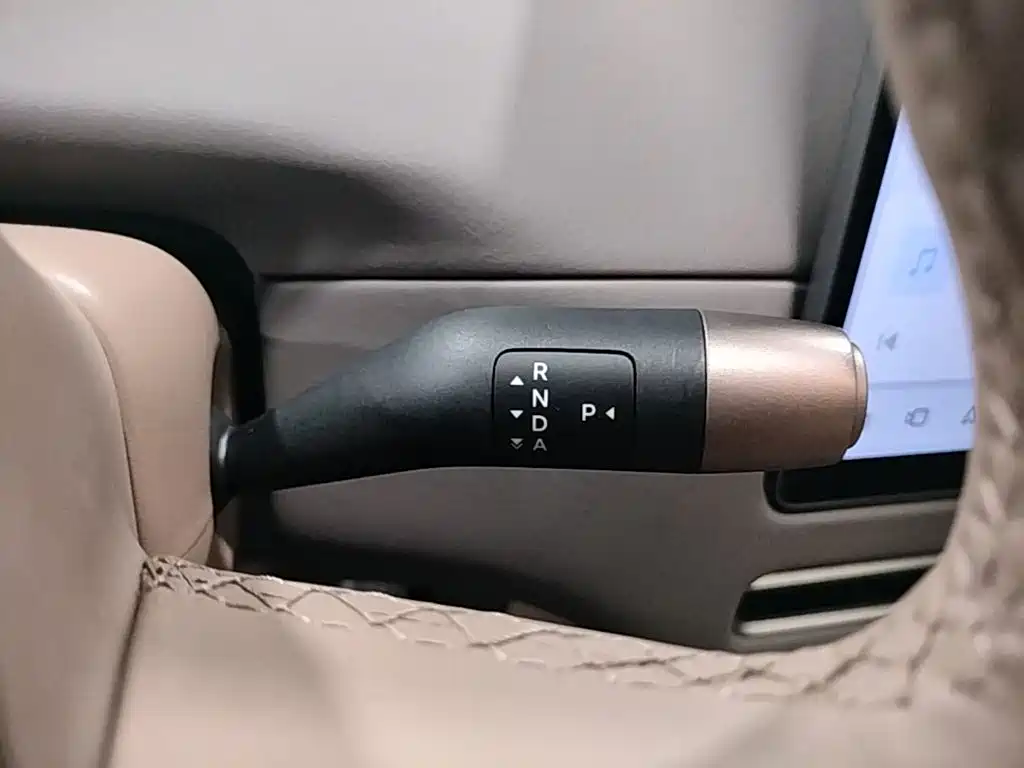 Li Auto i8 2025 — фото 14