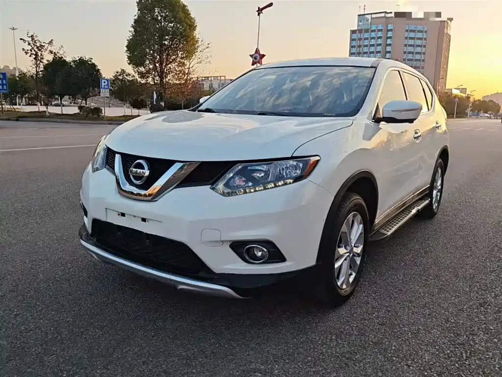 Nissan X-Trail 2015 — фото 2