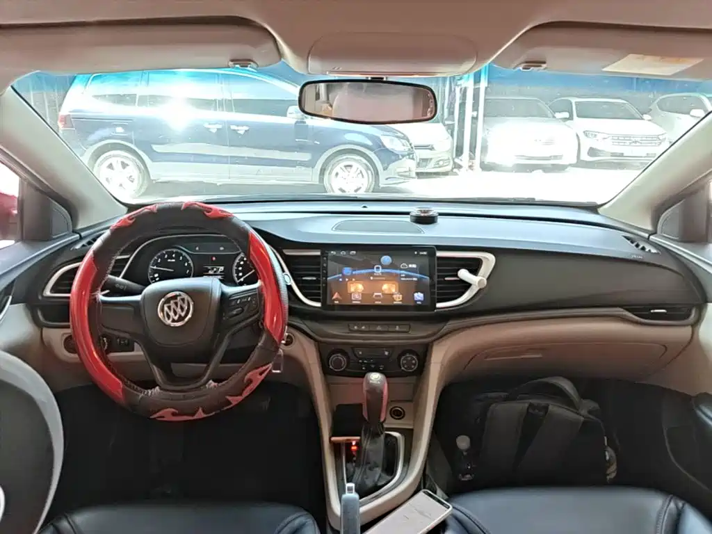 Buick Excelle 2018 — фото 10