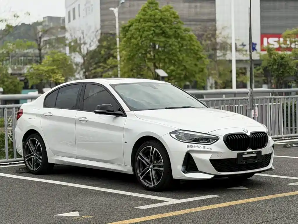BMW 1 Series 2021