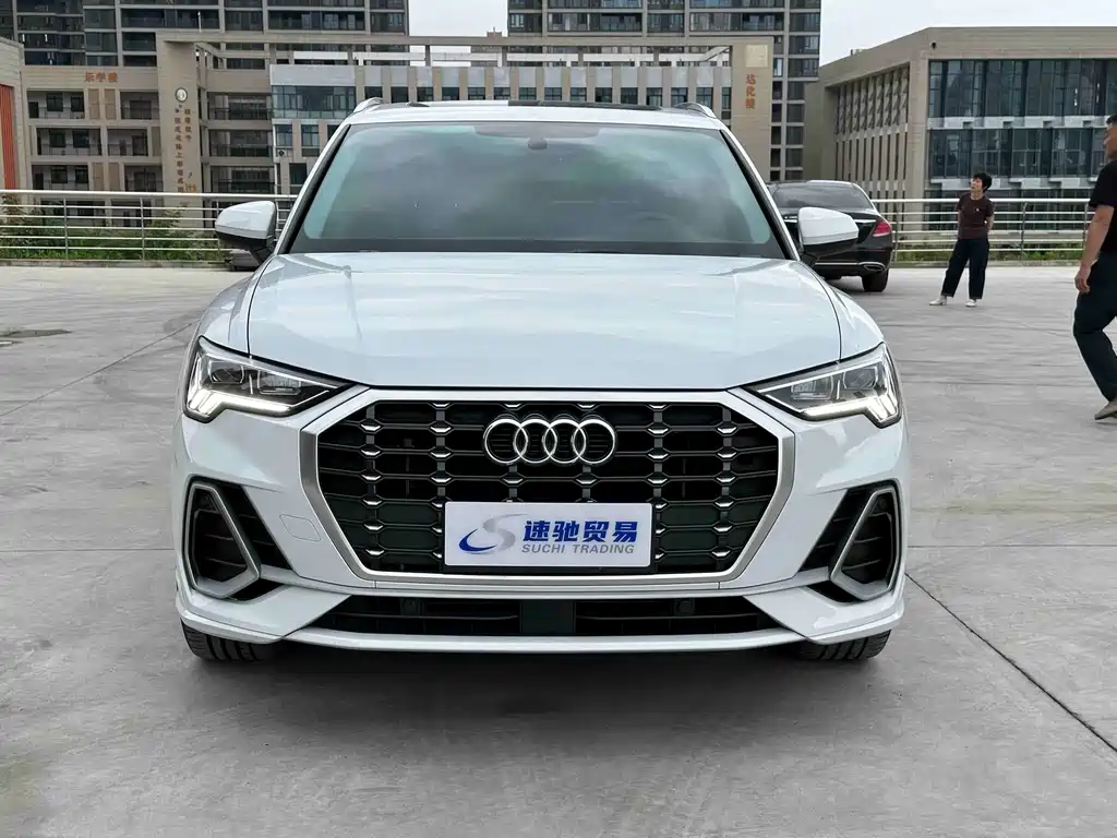 Audi Q3 2022