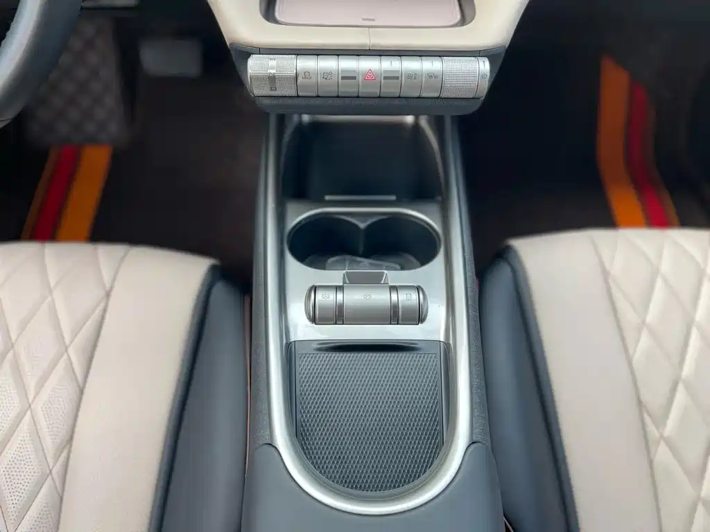 BYD Dolphin 2022 — фото 15