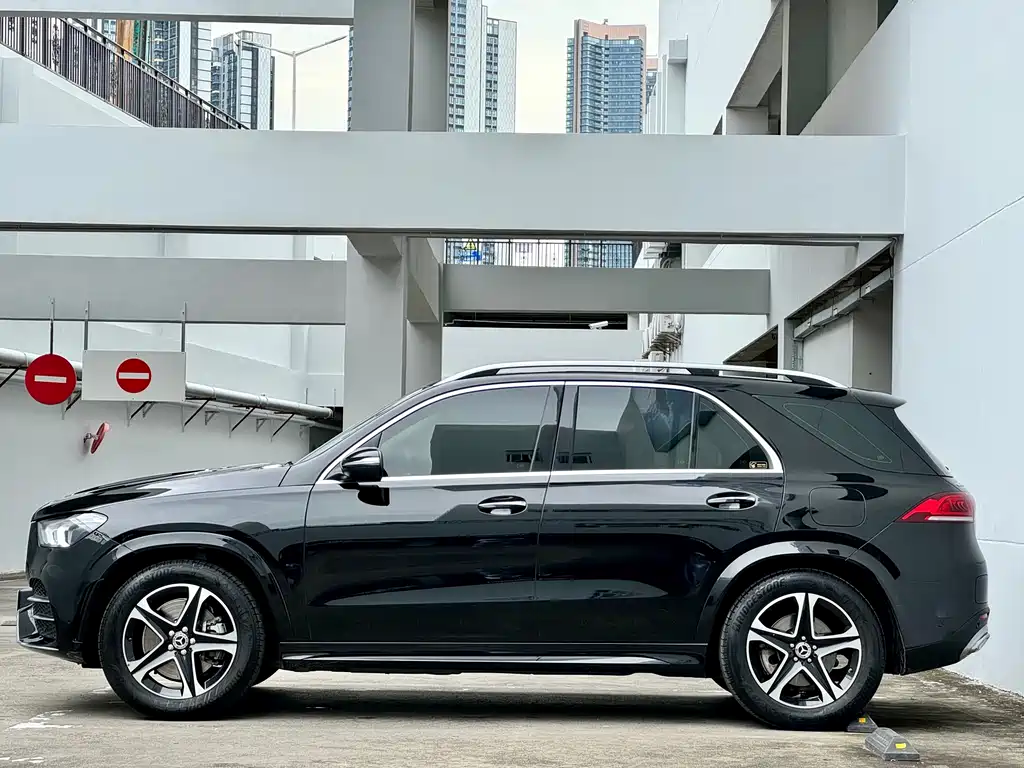 Mercedes-Benz GLE New Energy 2023 — фото 18