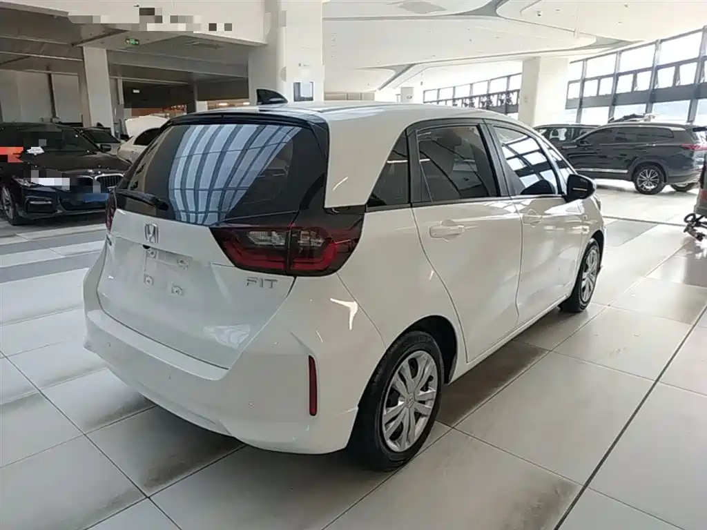 Honda Fit 2023 — фото 7