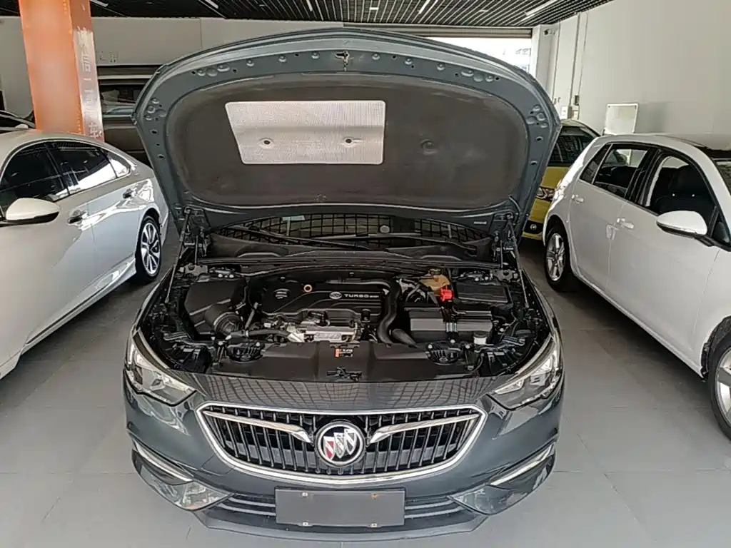 Buick Regal 2019 — фото 20
