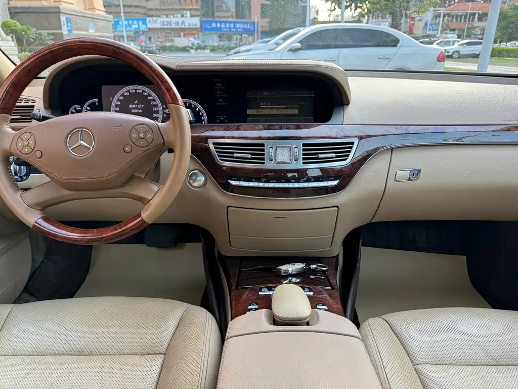 Mercedes-Benz S-Class 2011 — фото 19