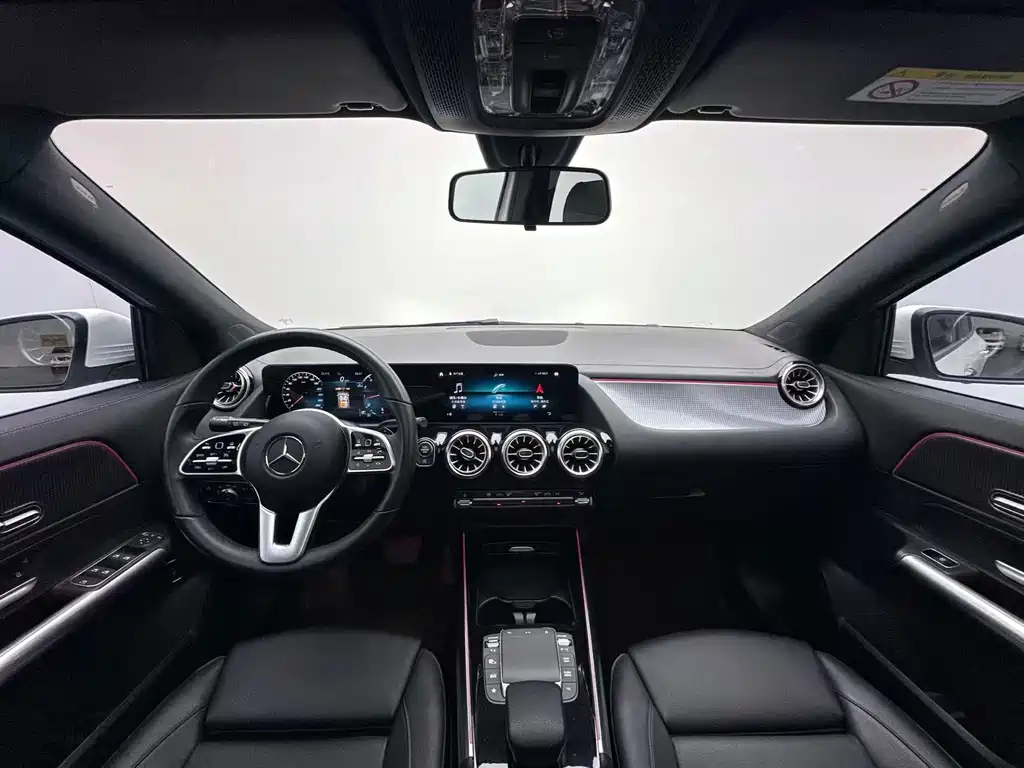 Mercedes-Benz GLA 2021