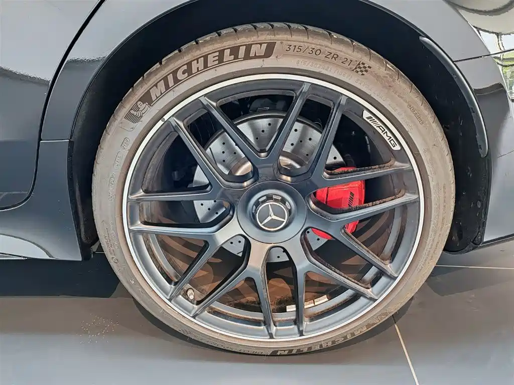 Mercedes-Benz AMG GT 2025 — фото 19