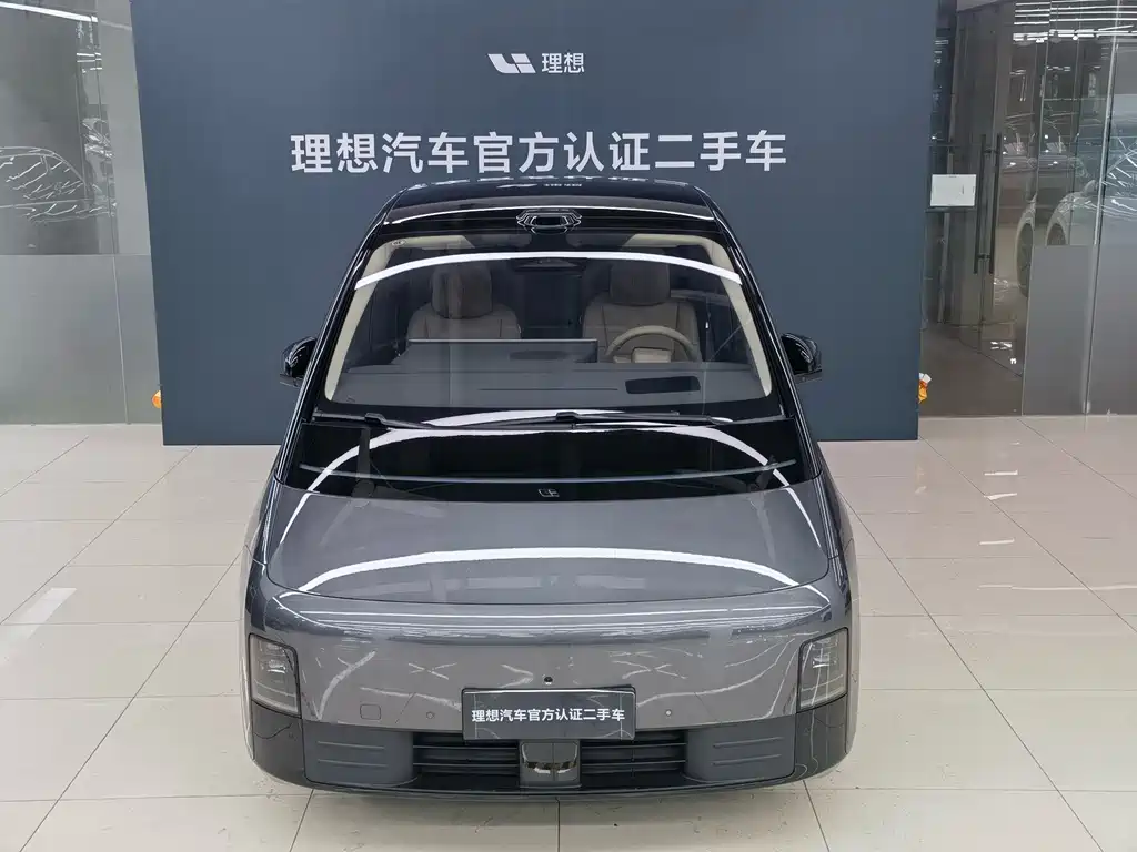 Li Auto Li MEGA 2025