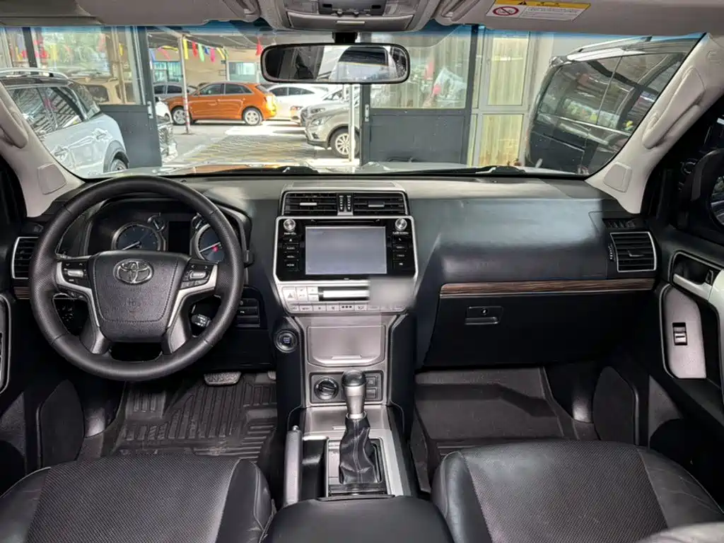 Toyota Prado 2020 — фото 18