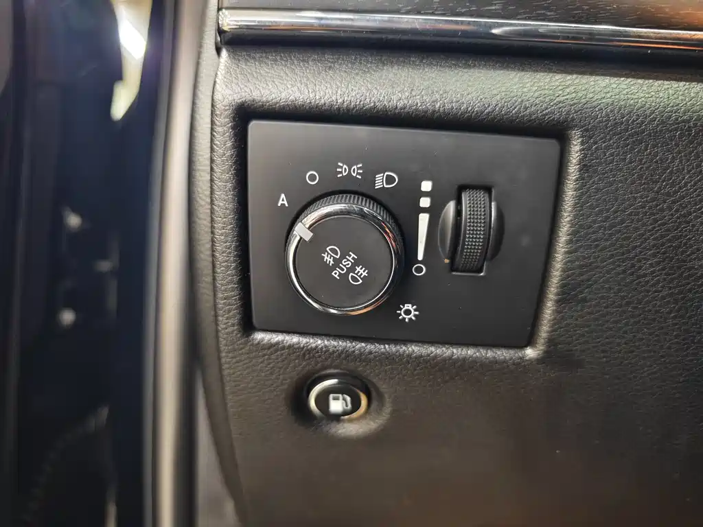 Jeep Grand Cherokee 2019 — фото 9