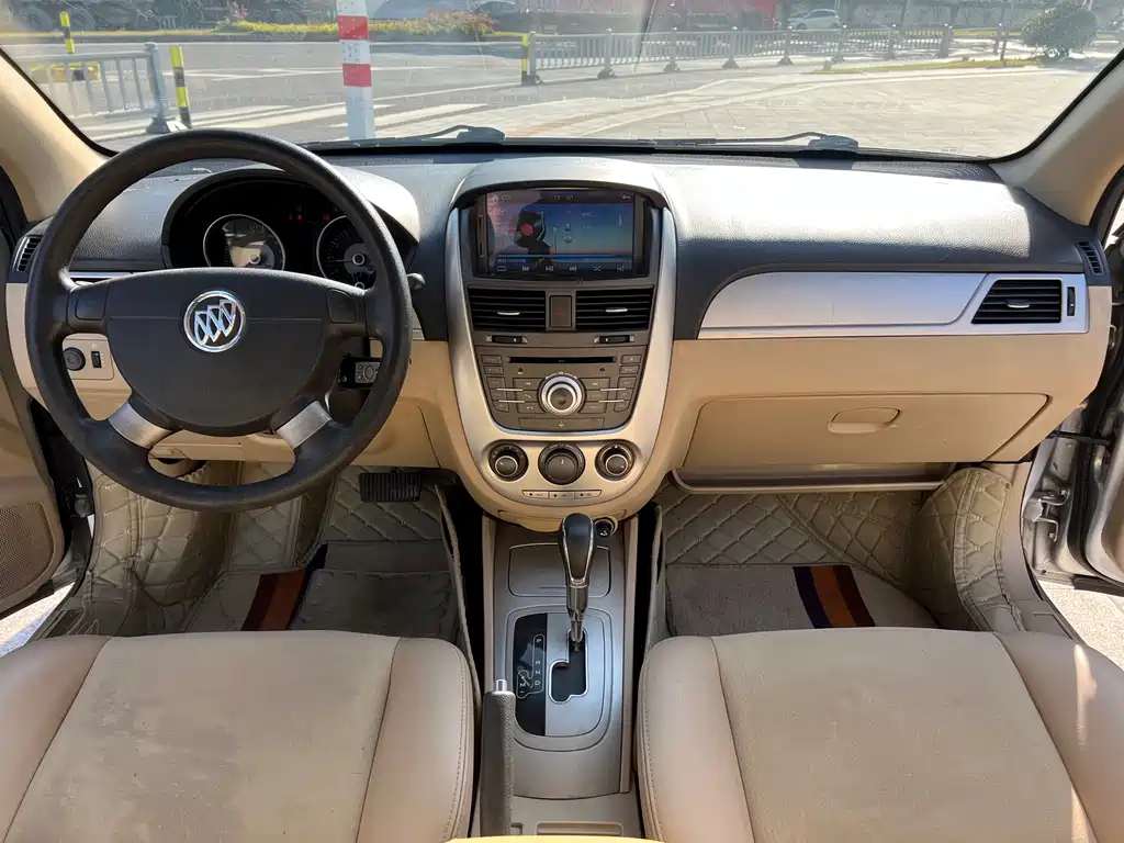 Buick Excelle 2014 — фото 10