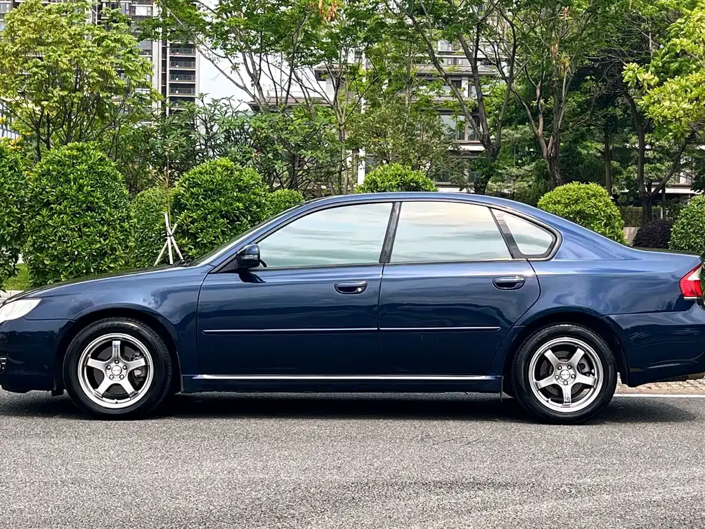 Subaru Legacy 2009 — фото 17