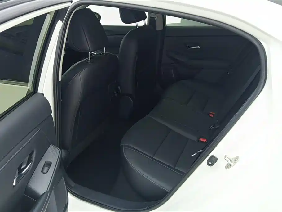 Nissan Sylphy 2020 — фото 11