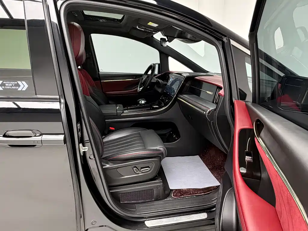GAC Motor Trumpchi M8 2023 — фото 10