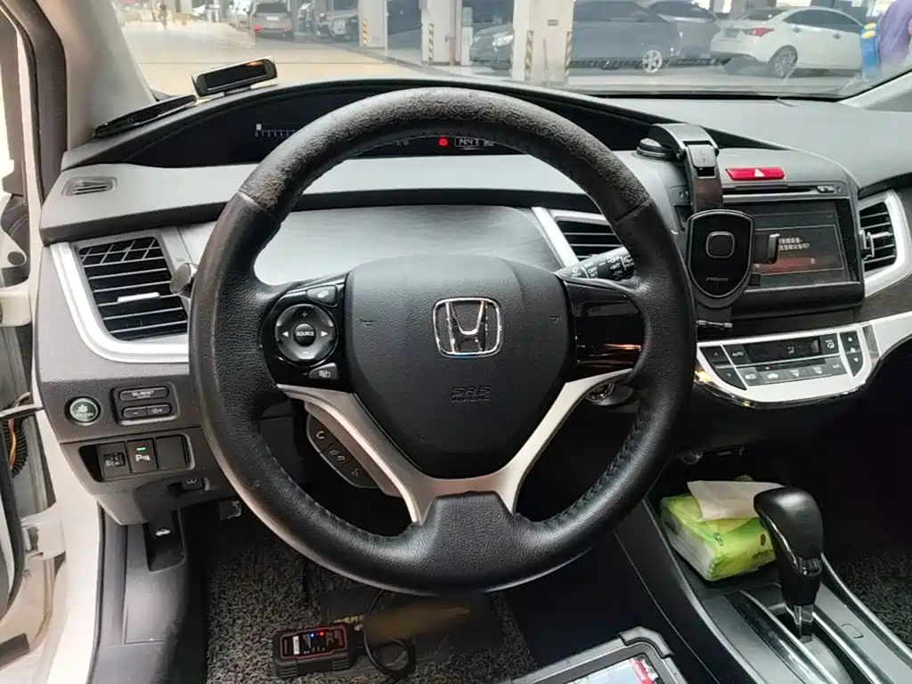 Honda Jade 2015 — фото 11