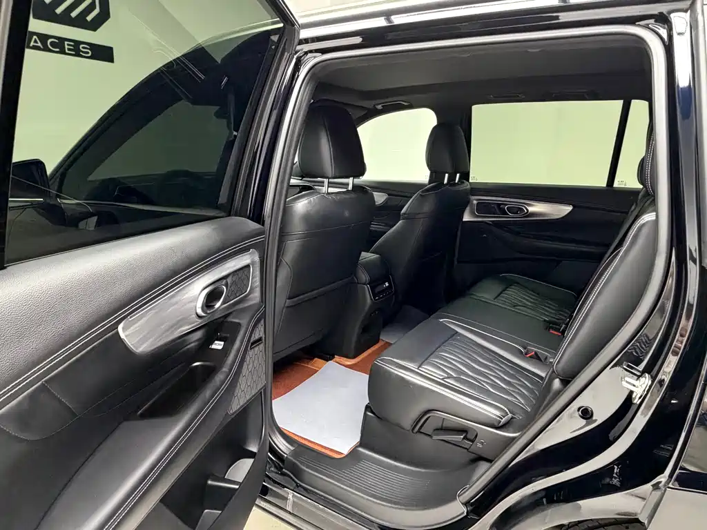 GAC Motor Trumpchi GS8 2024 — фото 14