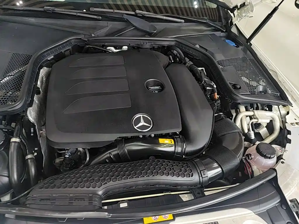 Mercedes-Benz C-Class 2019 — фото 20