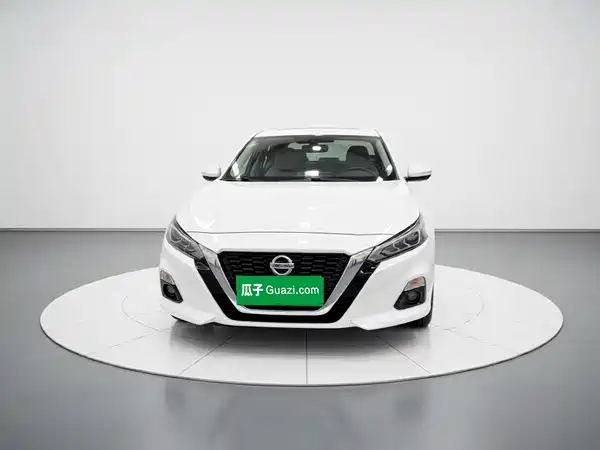 Nissan Teana 2022