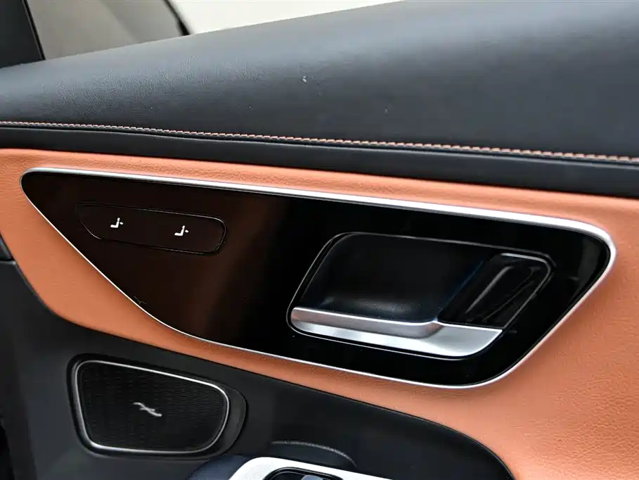 Mercedes-Benz GLC 2023 — фото 27