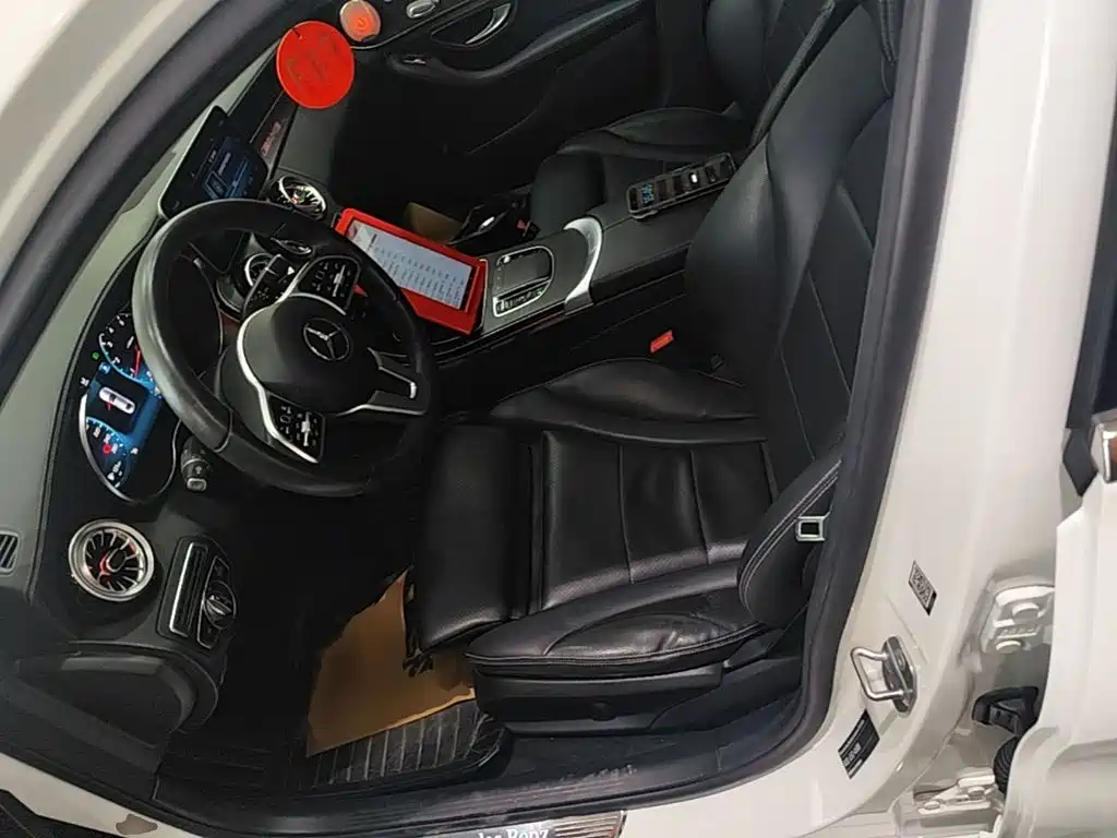 Mercedes-Benz C-Class 2019 — фото 15