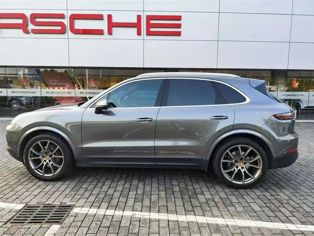 Porsche Cayenne 2020 — фото 5