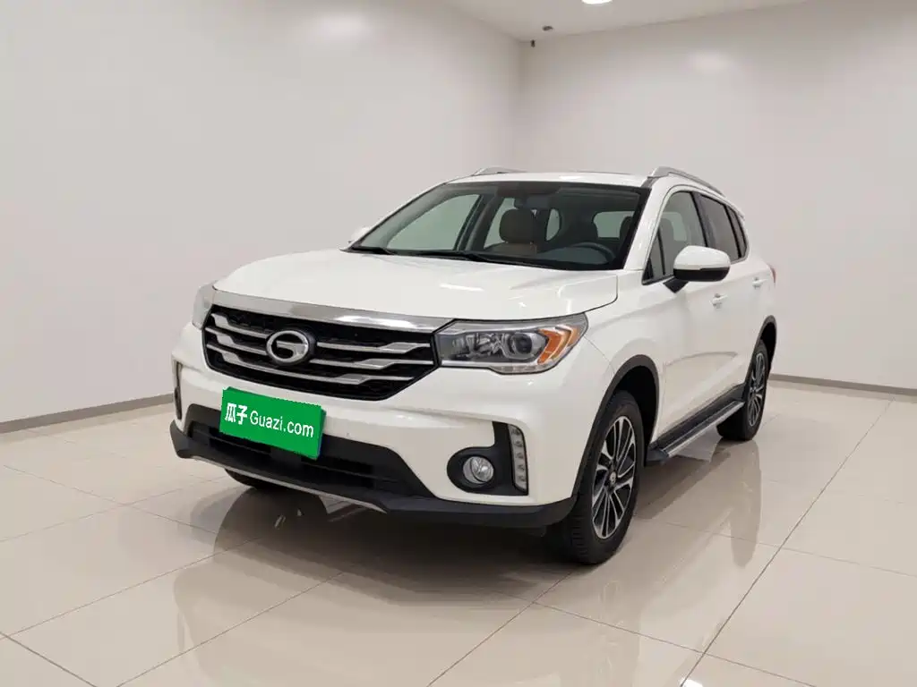 GAC Trumpchi GS4 2017 — фото 1