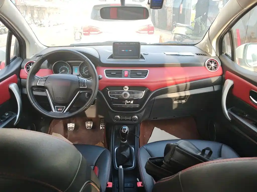 Haval H1 2015 — фото 10