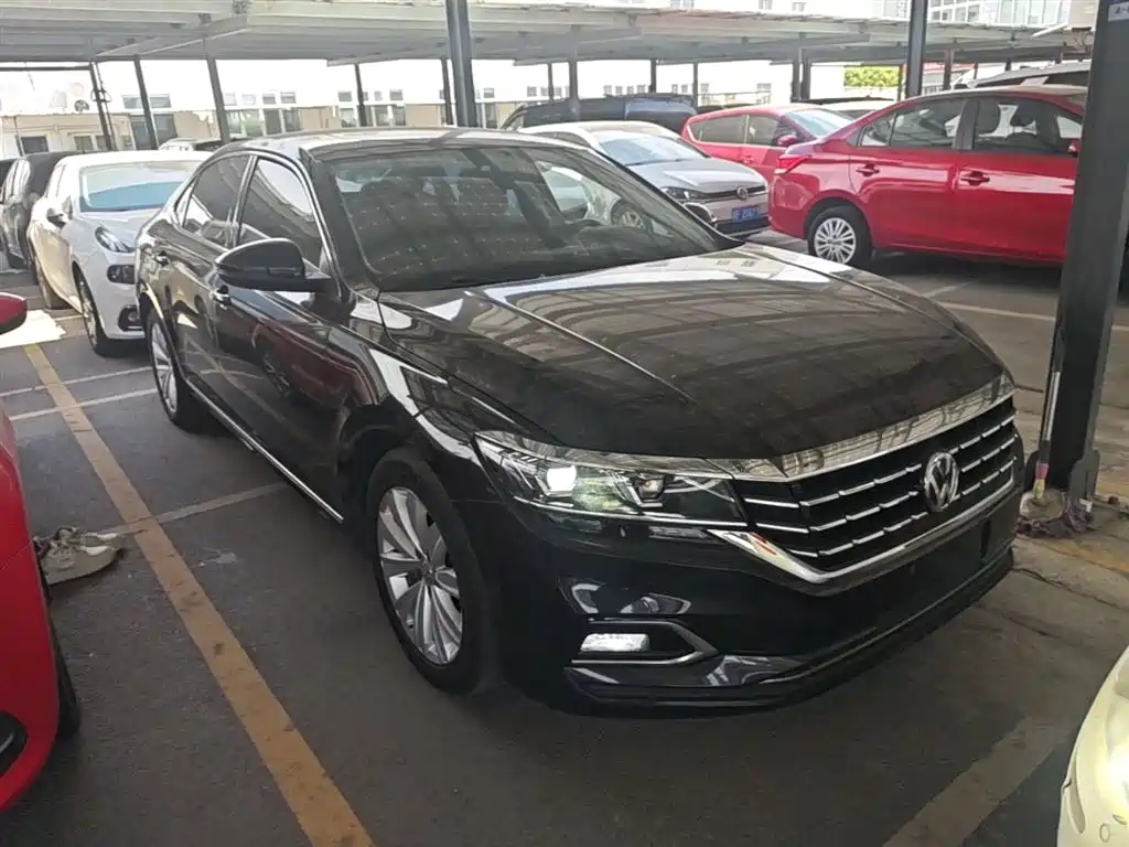 Volkswagen Passat 2019 — фото 4
