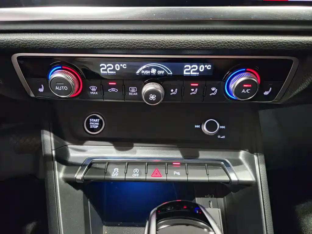Audi Q3 Sportback 2022 — фото 12