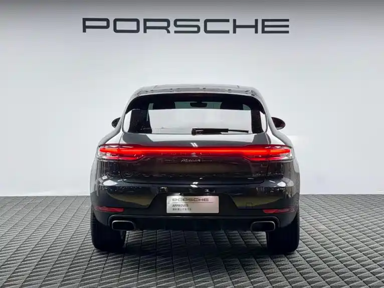 Porsche Macan 2020